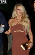 Jessica SimpsonSexy in Jessica Simpson Sexy Seen Showing Off Her Underboob At Delilah in West Hollywood 