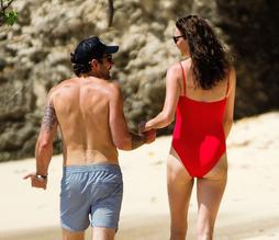 Jodie KiddSexy in Jodie Kidd and her boyfriend Joseph Bates are spotted on the beach early Saturday in Barbados