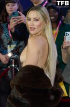 Kate HudsonSexy in Kate Hudson Sexy Seen Flaunting Her Hot Tits At The Glass Onion Premiere In London 