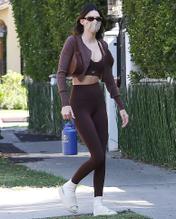 Kendall JennerSexy in Kendall Jenner Sexy Meets With Hailey Bieber To Do A Workout Together in LA