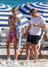 Kimberley GarnerSexy in Kimberley Garner Sexy Enjoying A Day In Miami Beach, Florida