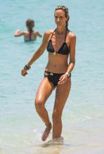 Lady Victoria HerveySexy in Lady Victoria Hervey continues to enjoy a holiday in Barbados displaying her slim body, wearing a black tiny bikini (19.04.2019)