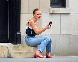 Lily-Rose DeppSexy in Lily-Rose Depp Braless spotted in New York City