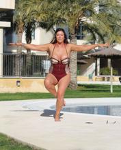 Lisa AppletonSexy in Lisa Appleton Sexy and Topless enjoys the Spanish sunshine whilst on holiday in Spain