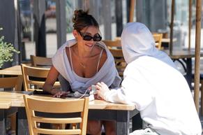 Madison BeerSexy in Madison Beer and Nick Austin enjoy a breakfast date in West Hollywood