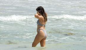 Maren MorrisSexy in Maren Morris Sexy Seen Wearing A Hot Bikini During A Romantic Break in Mexico