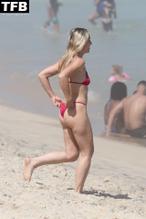 Melissa CohenSexy in Melissa Cohen Sexy Seen Flaunting Her Fit Body In A Tiny Red Bikini At The Beach In Rio De Janeiro 