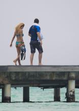 MICHELLEHUNZIKERSEXYONVACATIONINTHEMALDIVES - NUDE STORY