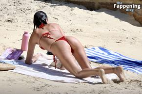 PHOEBESPILLERSEXYSEENWITHMITCHELIOTSHOWSOFFHERBEAUTIFULBODYWEARINGAHOTREDBIKINIATSYDNEYBEACH - NUDE STORY