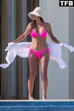 Pia MillerSexy in Pia Miller Sexy Seen Showing Off Her Hot Bikini Body in Cabo 