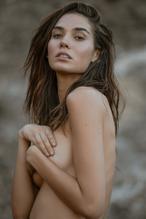 Rachell Vallori Shows Her Stunning Figure In A Nude Photoshoot By