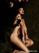 Rosie Huntington-Whiteley Nude in Stunning Photoshoot