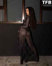 Sabrina Claudio Sexy Poses Showing Off Her Butt On Social Media 