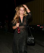 Scout Larue WillisSexy in Scout LaRue Willis Braless in A  Top in Los Angeles 