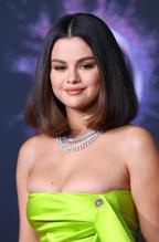 Model Selena GomezSexy in Model Selena attends the 2019 American Music Awards at Microsoft Theater in Los Angeles