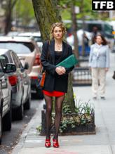 Shailene WoodleySexy in Shailene Woodley Sexy Seen Flaunting Her Hot Legs At The Three Women Filming in New York 