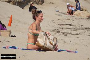 Shailene WoodleySexy in Shailene Woodley Sexy Seen Wearing A Bikini Showing Off Her Hot Body At The Beach In Malibu