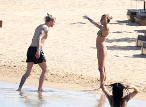 Sophia ThomallaSexy in Sophia Thomalla Sexy with German Goalkeeper Loris Karius on the beach