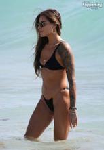 Sophia ThomallaSexy in Sophia Thomalla Sexy Spotted Showing Off Her Amazing Body Wearing a Hot Black Bikini at the Beach in Miami 