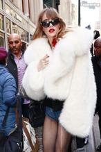 Suki WaterhouseSexy in Suki Waterhouse Sexy Shows Off Her Hot Legs in New York City 