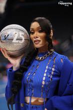 Winnie HarlowSexy in Winnie Harlow Sexy Shows Off Her Hot Figure at the NBA Game in Washington 