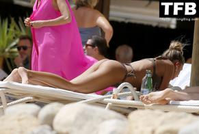 Zara McDermottSexy in Zara McDermott Sexy Seen Showcasing Her Hot Tits Wearing A Bikini On The Beach in Ibiza 